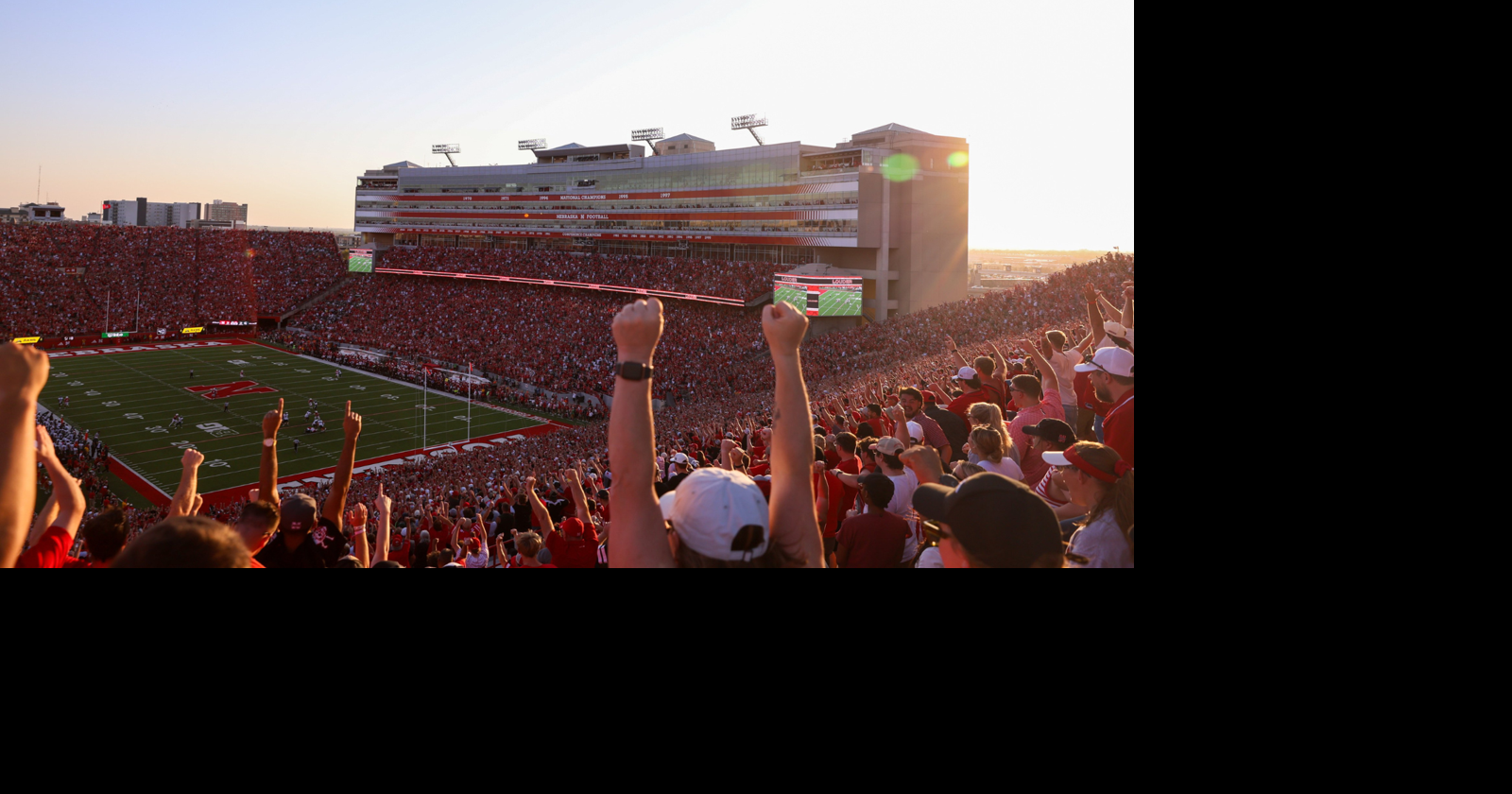 Husker notes: A no-shoe touchdown, Nebraska's 'not perfect' but resilient and more