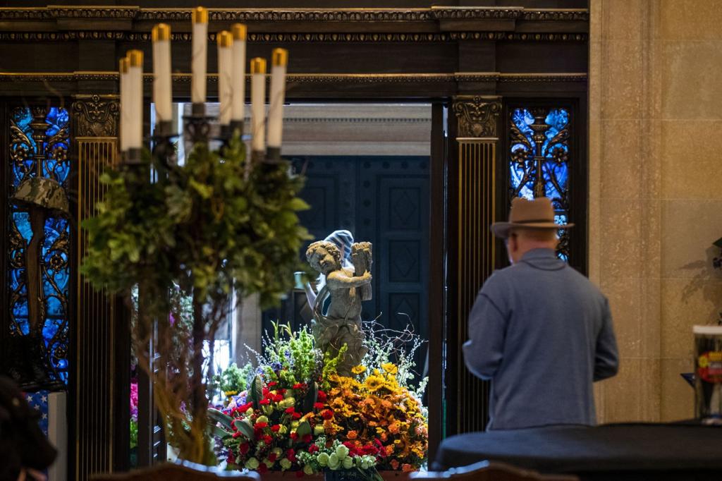 Right Now It S Always Icky Or Dreary Cathedral Flower Festival