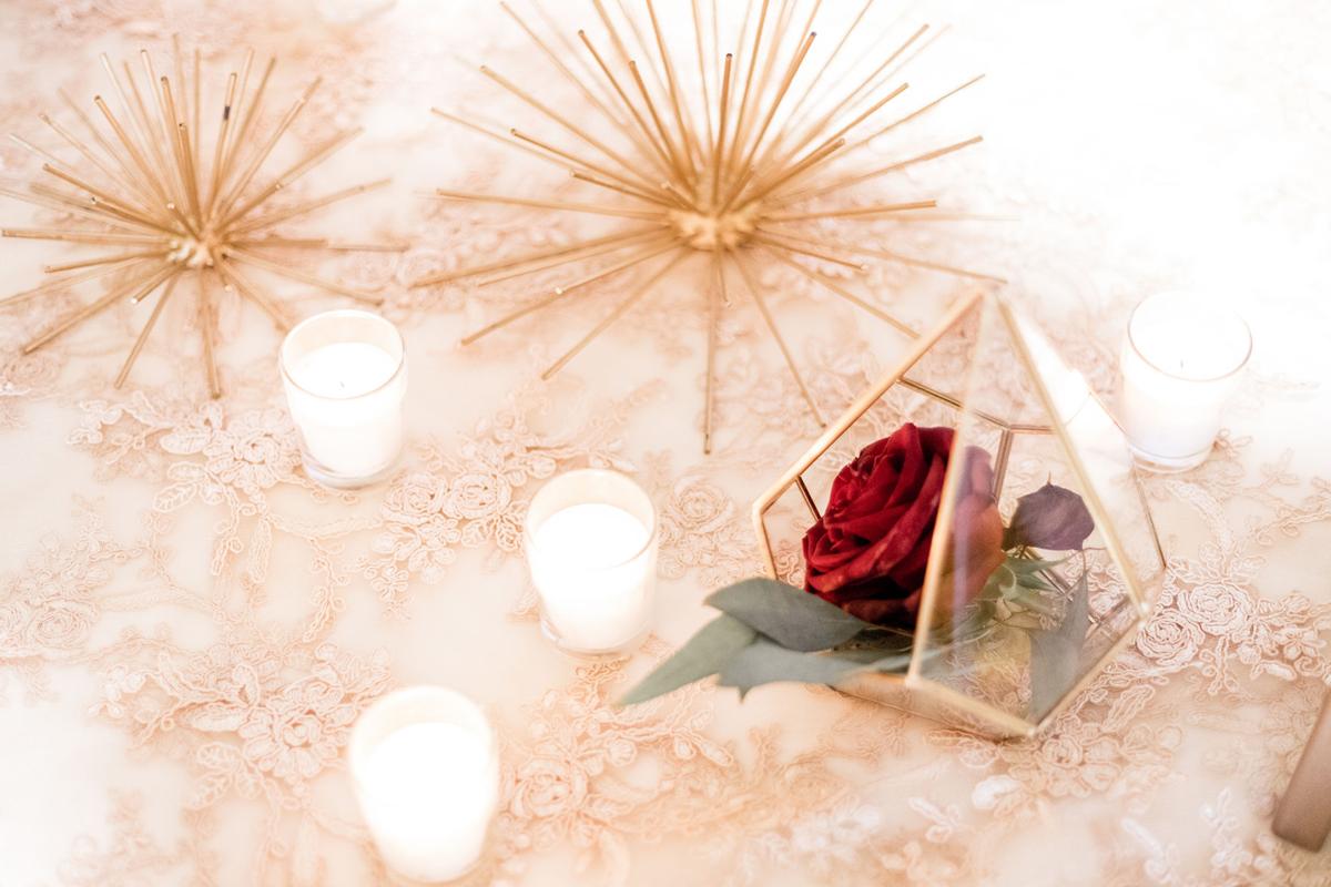 Modern Romantic Gold Wedding Decor Inspiration Wedding Essentials Omaha Com