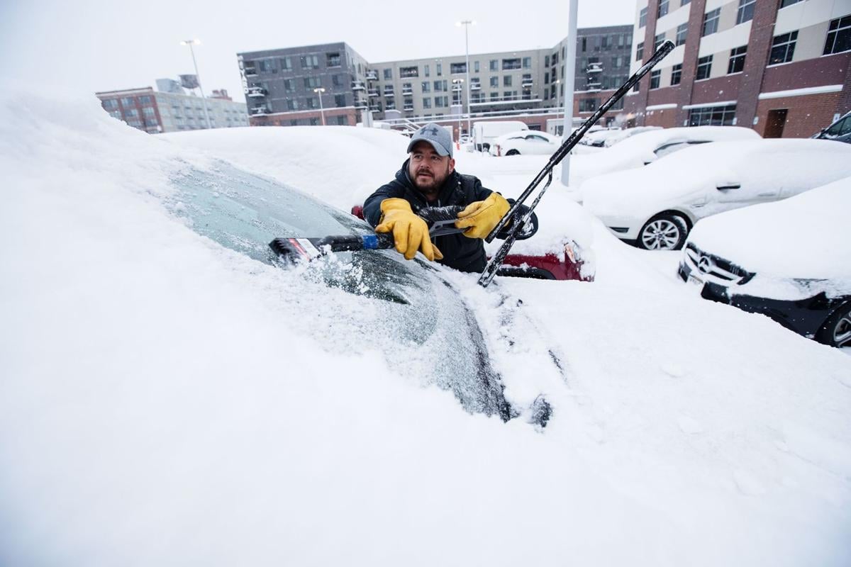 Storm Dumps Up To 10 5 Inches Of Snow In Omaha Area And More Is On The Way Local News Omaha Com