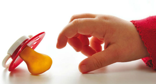 pacifier to replace thumb
