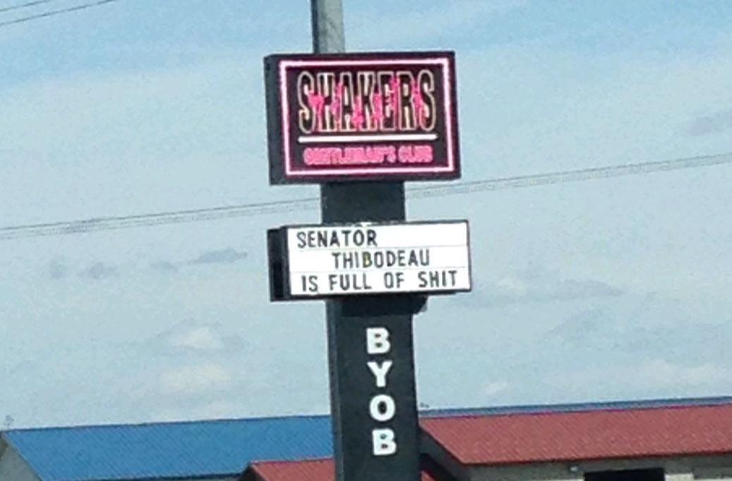 Gentleman's club in Waverly swears at Thibodeau on road sign in