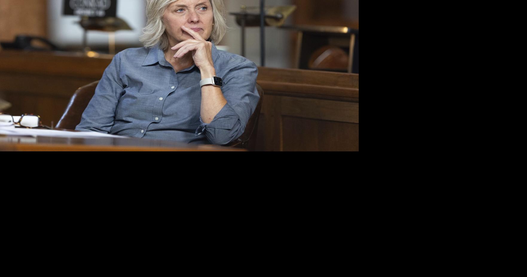 Lynne Walz launches Nebraska listening tour as she explores runs for ...