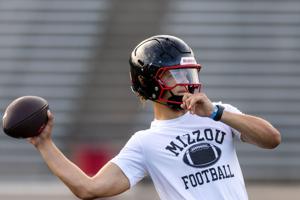 060926-owh-spo-milsouthpractice-cm-09.JPG