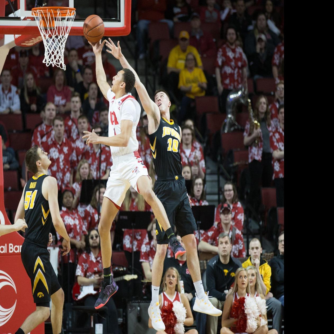 Amir Harris Karrington Davis Enter Transfer Portal After One