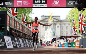 Kenya's Sabastian Sawe shatters 2-hour barrier to win London Marathon