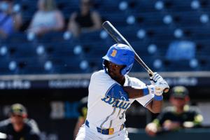 052426-owh-spo-bigtenbase-nf-40