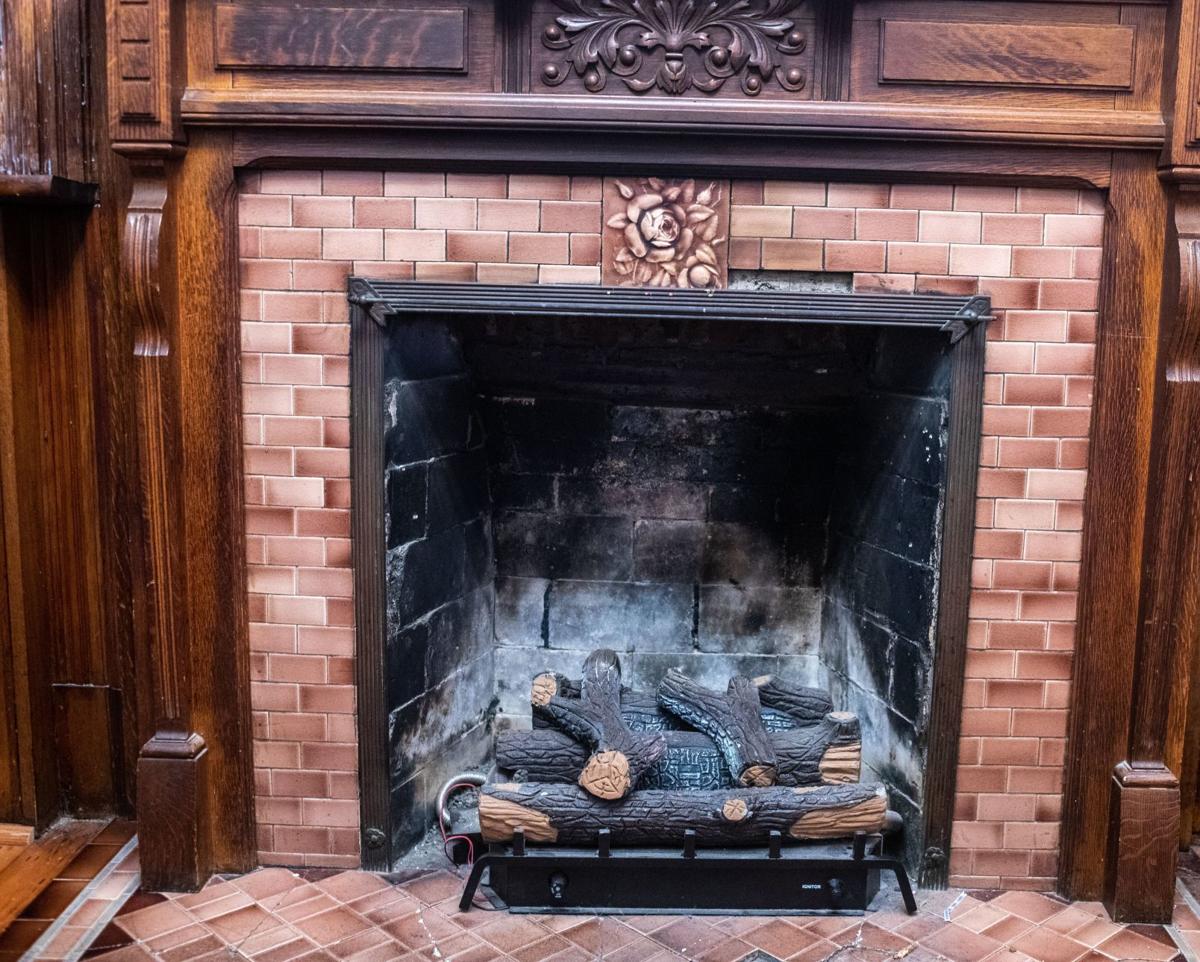 Sale of two historic houses in Omaha's Bemis Park neighborhood is