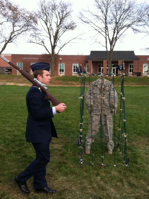 Tribute to military prisoners at UNO
