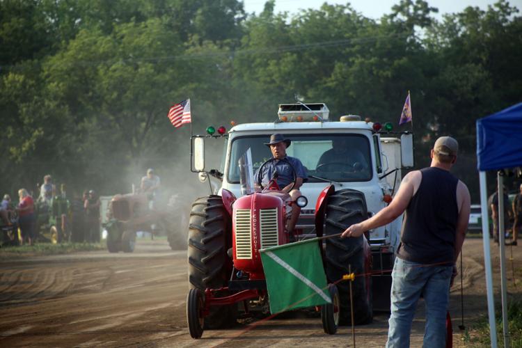 073124-sni-news-tractor-pull-2.jpg