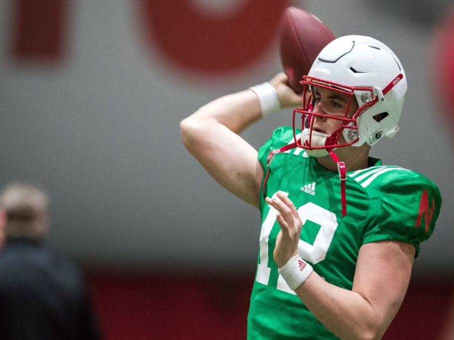 Patrick O Brien S Decision To Transfer Leaves Huskers With Two Scholarship Quarterbacks Football Omaha Com