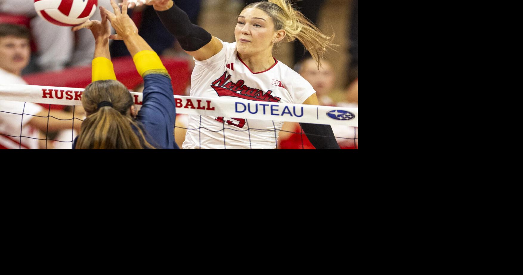 No. 1 Nebraska volleyball sweeps Michigan to open Big Ten play