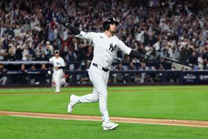 Cody Bellinger caught first pitch from his dad then sent Yankees to ALDS