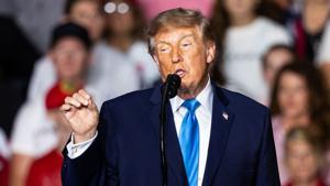 100526-owh-spo-potusvisit-cm-20