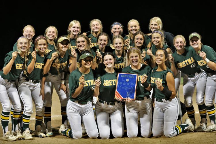 Gretna softball metro champs