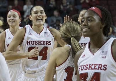 maddie simon s clutch 3 pointers help huskers score upset against no