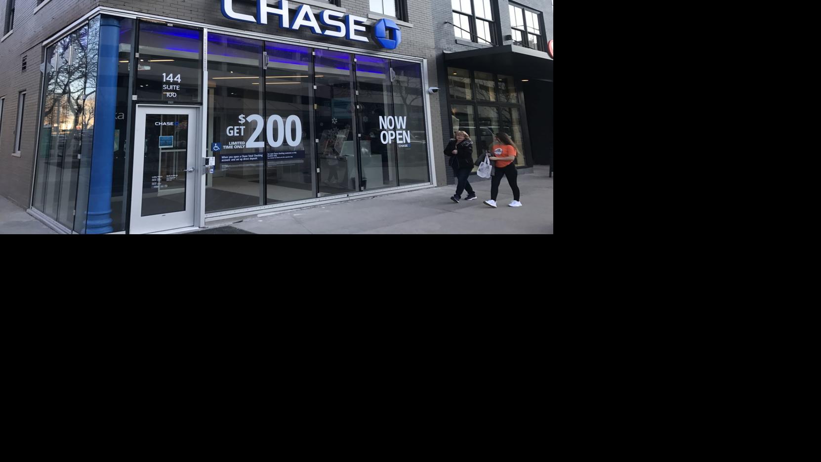 Branch Banks Are Not A Thing Of The Past Chase Bank Says Money