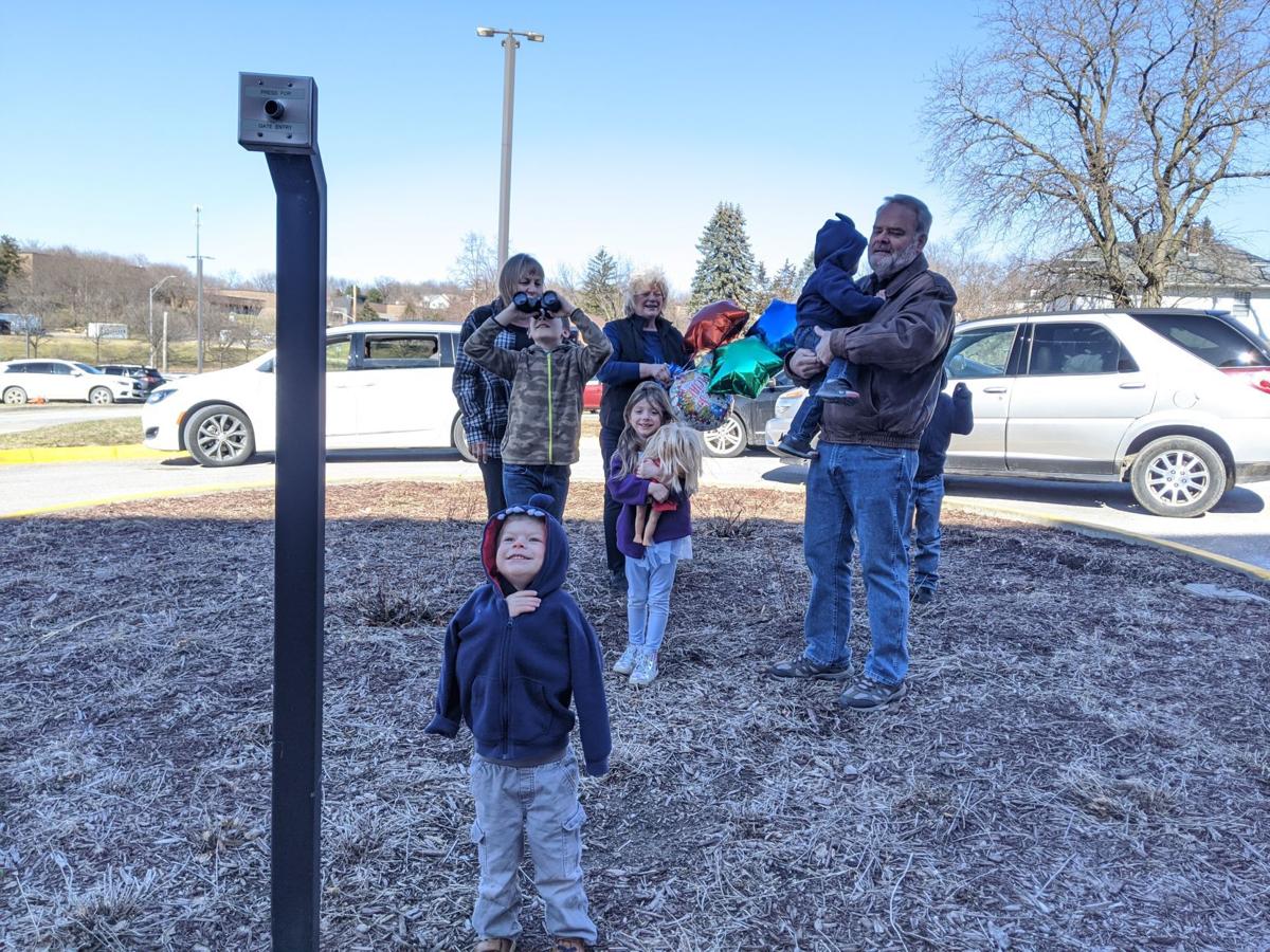 Council Bluffs Couple S Sixth Child Receives Warm Welcome From Big