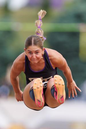 052026-owh-spo-hstrack-nf-06