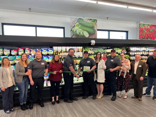 040622-gb-news-fareway-p1.jpg