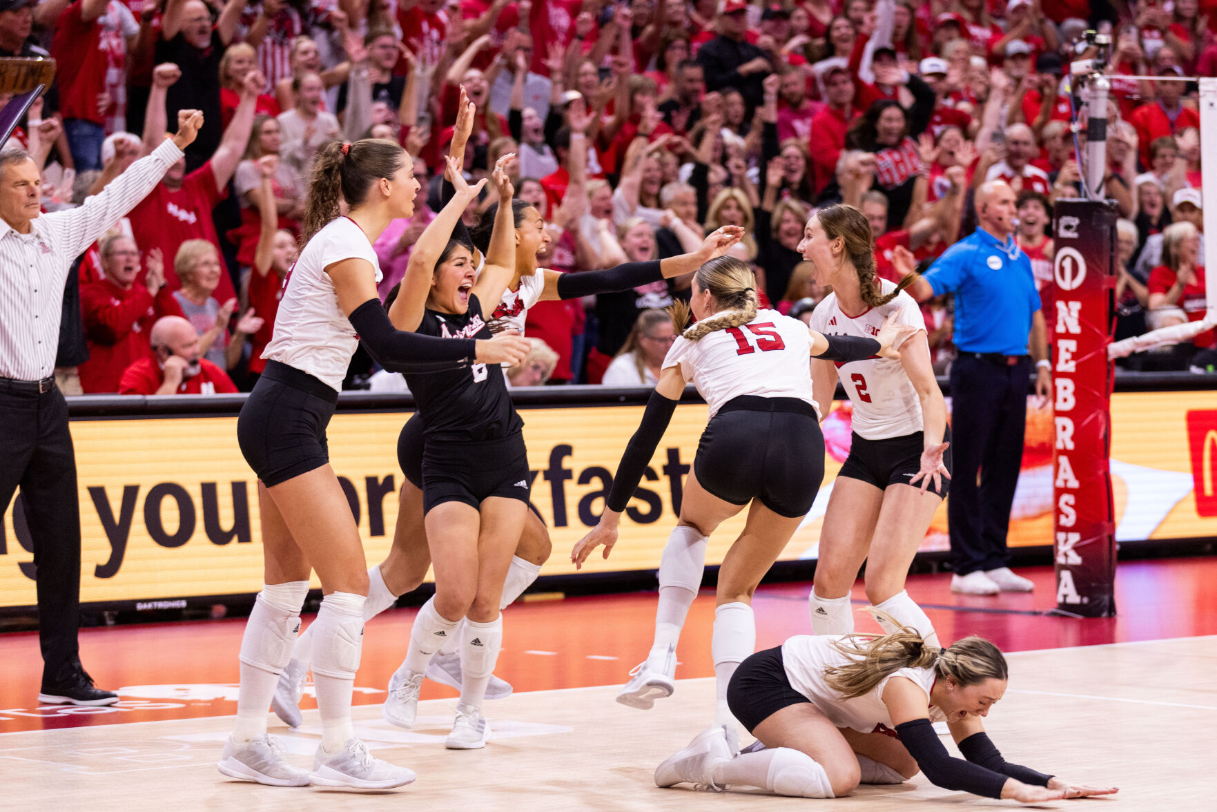 Live: Nebraska Volleyball Vs. Wisconsin