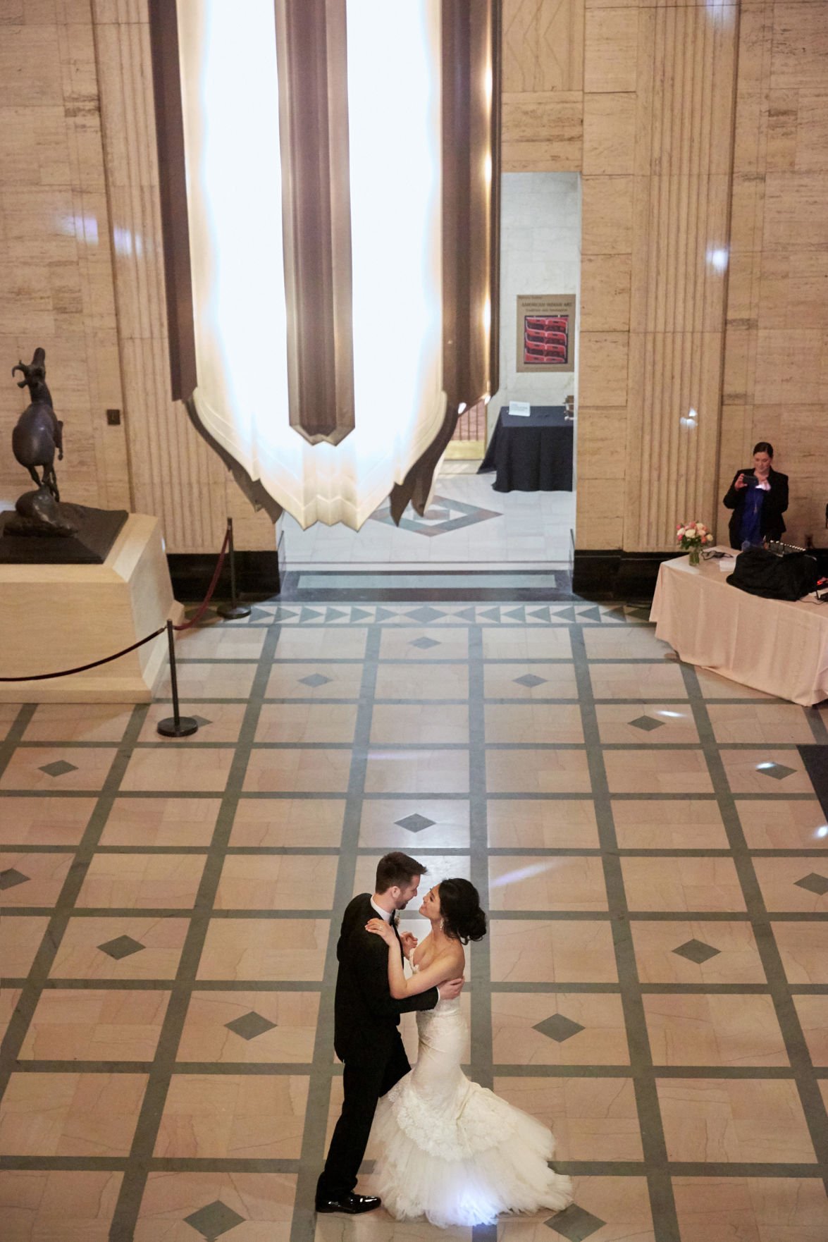 Adrienne and Blake 'Lush garden' reception at Joslyn Art Museum