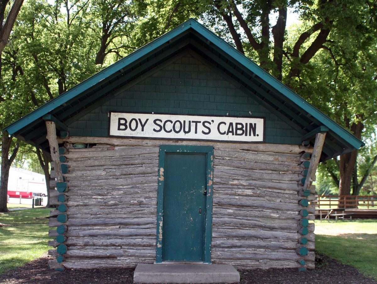 Papillion Log Cabin Awaiting Renovation Papillion Times Omaha Com