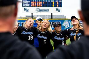 091626-owh-spo-metrosoftball-cm-01