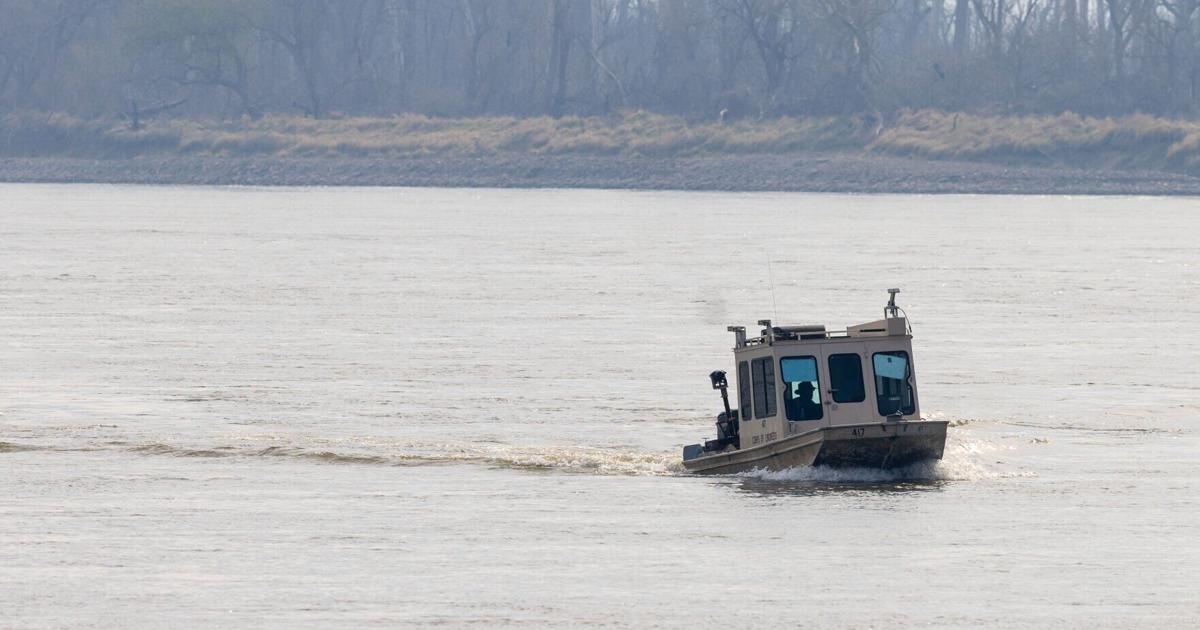 Unidentified body found in Missouri River in Cass County