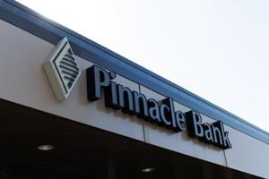 100826-owh-new-pinnaclebank-nf-03