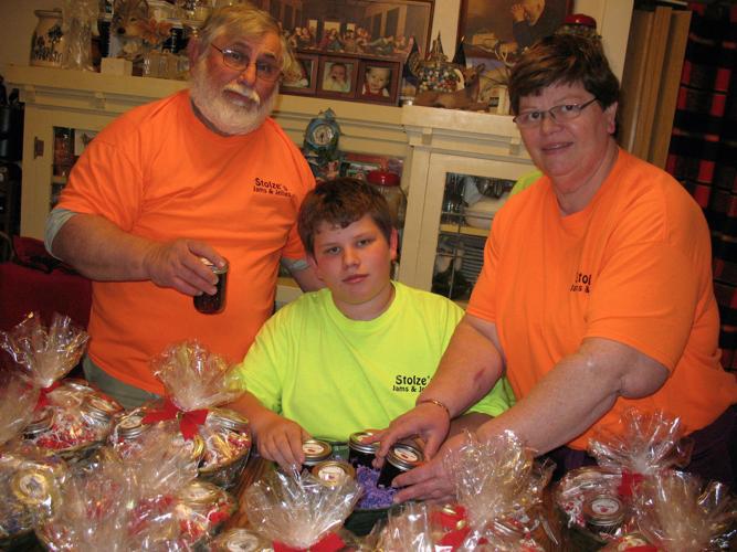 Nebraska family walks on the wild side to make jams, jellies