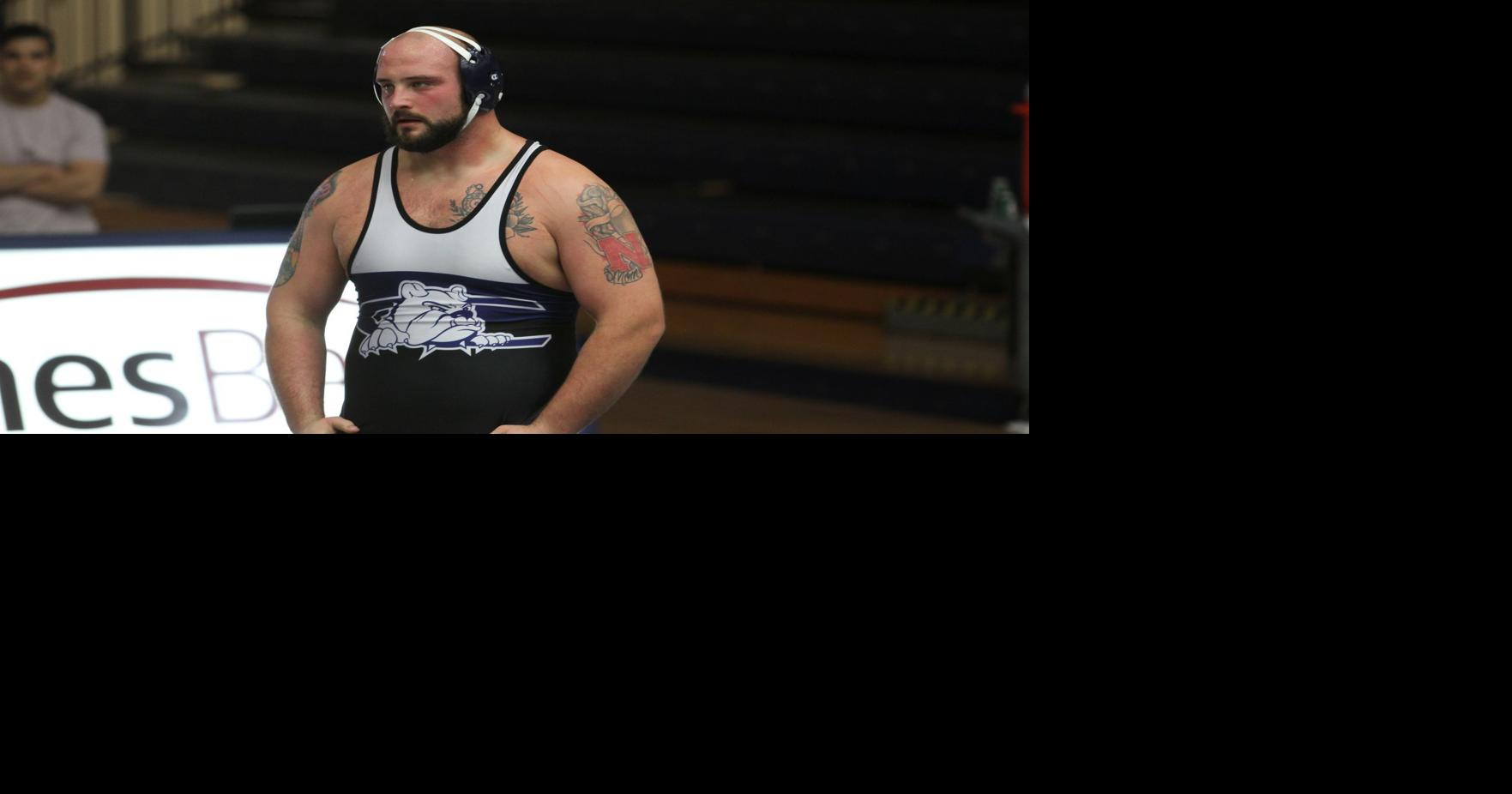 Former Nebraska offensive lineman Tanner Farmer returns to wrestling at