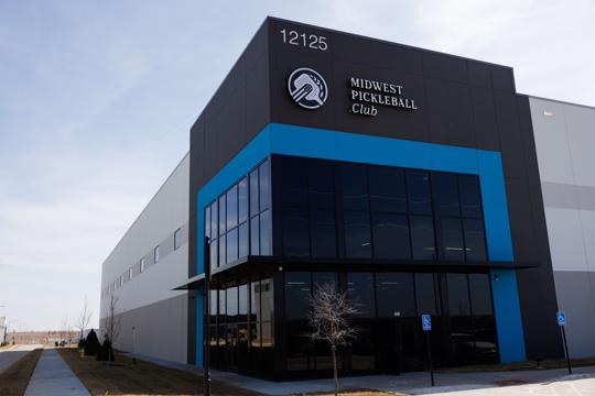 Midwest Pickleball Club brings 14 courts to Omaha area