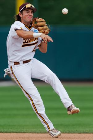 053026-owh-spo-ncaabase-nf-30.JPG