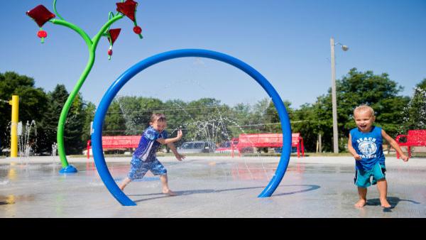 Springfield S New Splash Pad Joins Metro Area Wave Of Increasingly Popular Alternatives To Pools Local News Omaha Com