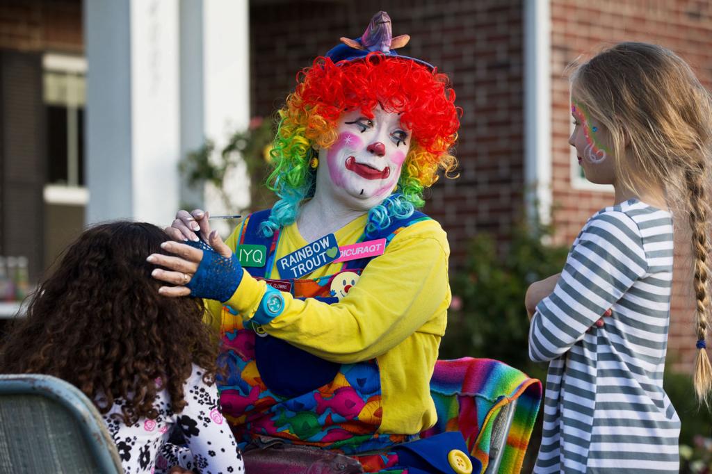 Grace Take It From A Good Clown The Scary Clown Craze Is Just A Phase Latest Headlines Omaha Com