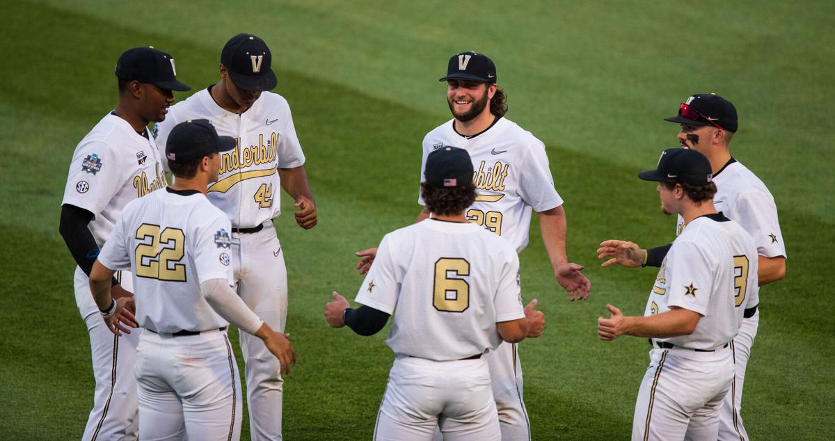 Alex Cora makes good on bet with Alex Bregman, dons LSU jersey