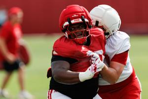 081126-owh-spo-huskerfb-nf-54