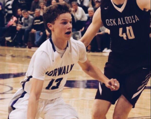 Recruiting Report Uno On The Radar Of 2020 Point Guard Bowen Born