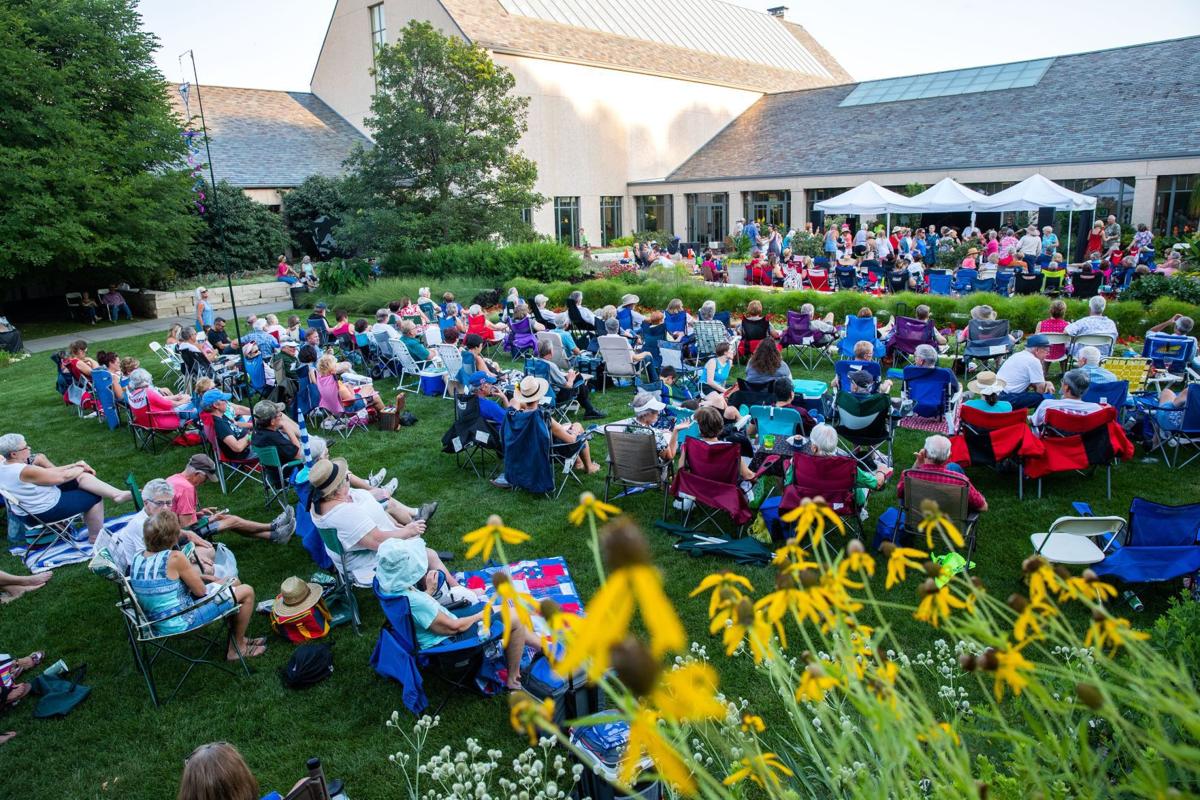 Lauritzen Gardens names new director after a nationwide search