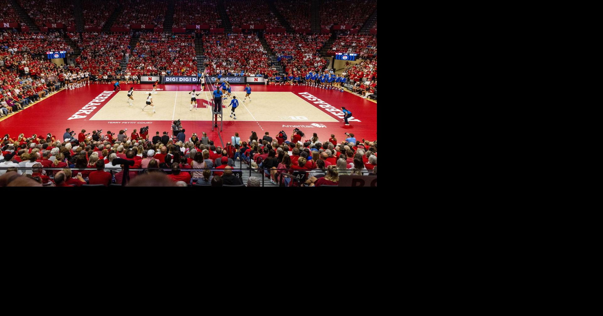 Live Nebraska volleyball takes on Creighton