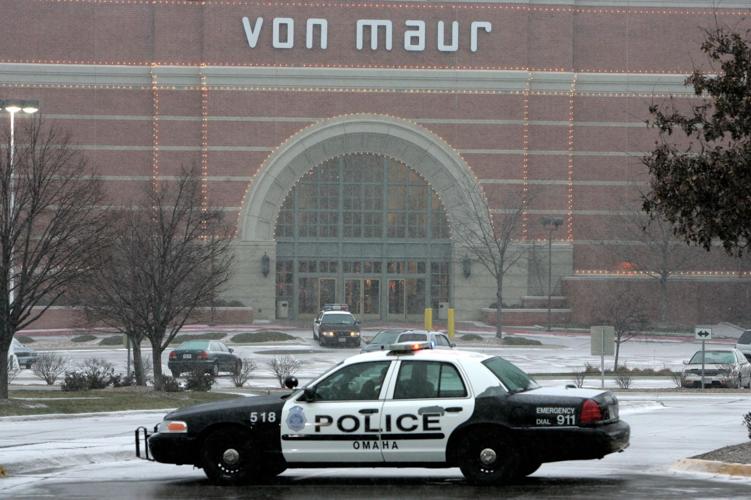 Company: Omaha Von Maur will reopen