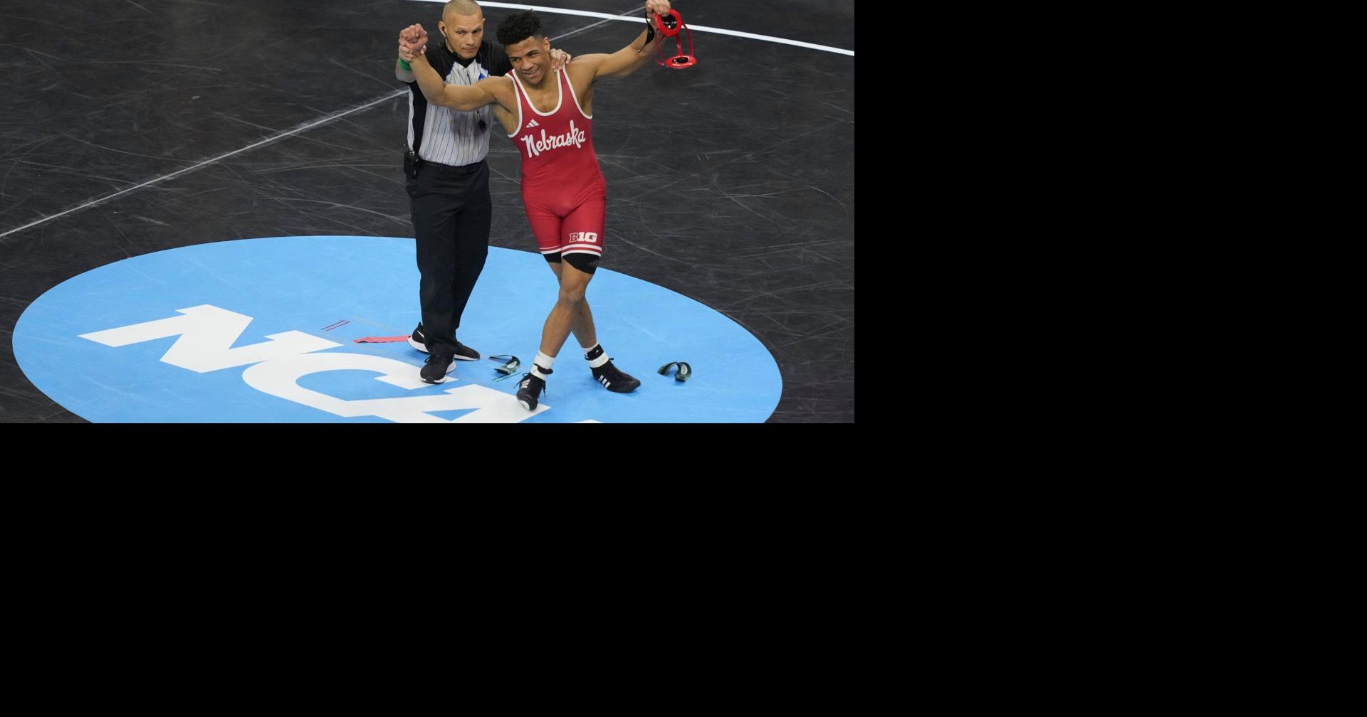 Ridge Lovett und Antrell Taylor vom Ringerteam Nebraska holen NCAA-Titel; ...