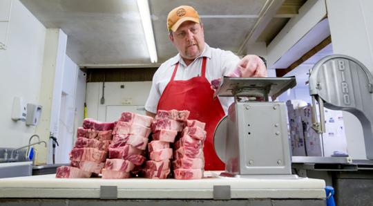 With meat prices shooting up, more shoppers are buying in bulk | Money ...
