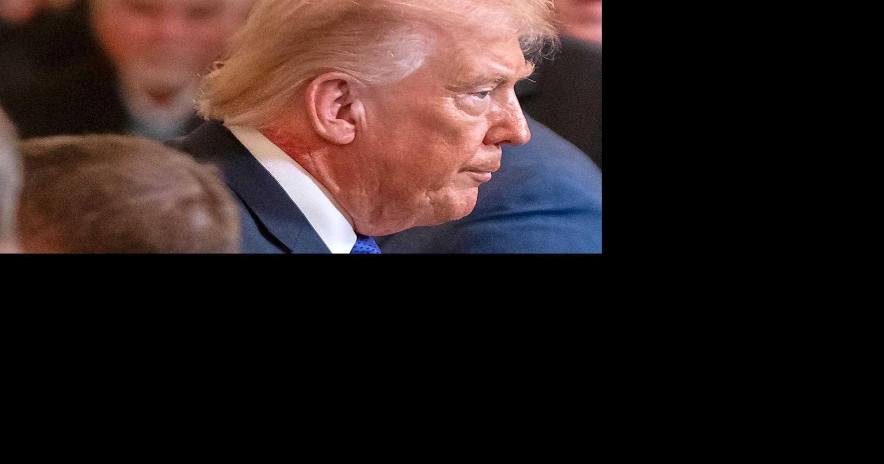 Das Weiße Haus erklärt, die Rötung an Trumps Hals stamme von einer ...