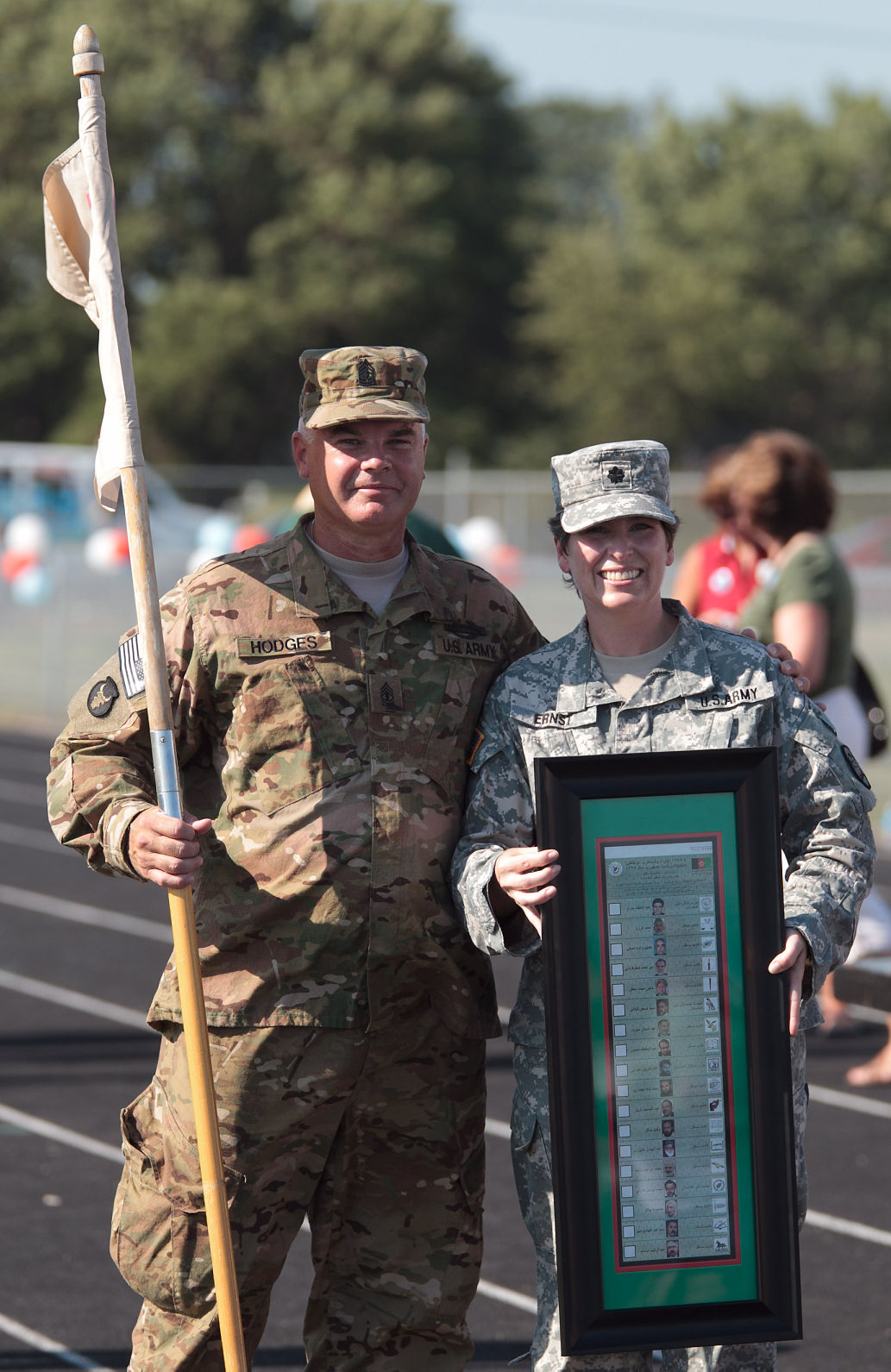 After 23 years, Iowa Sen. Joni Ernst retires from Army National Guard ...