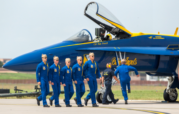 Blue Angels 2017 teams includes new and returning pilots