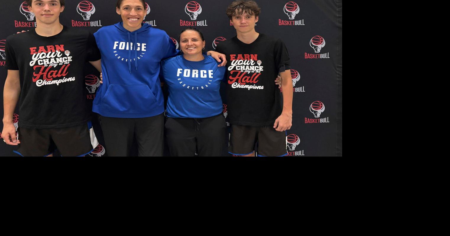 UConn greats Rebecca Lobo and Jen Rizzotti reunite to coach their sons' ...