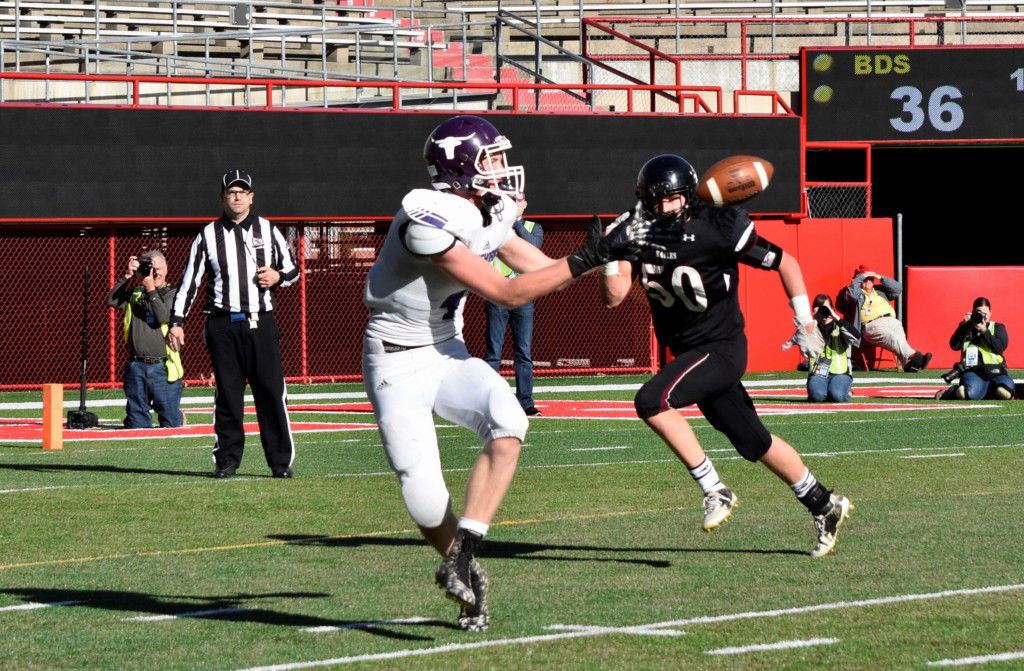 Burwell punches ticket to Lincoln with rematch victory over Palmer.