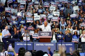 Trump and Obama trade barbs in closing week of US midterm election